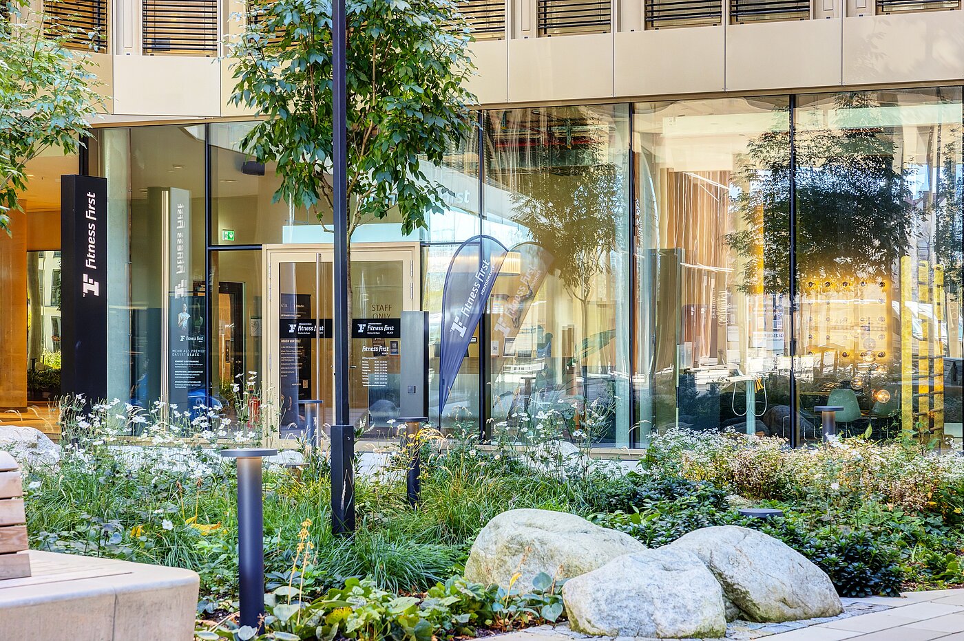 公寓 与 1.5 房间 | München-Bogenhausen | 702971 | ...Innenhof