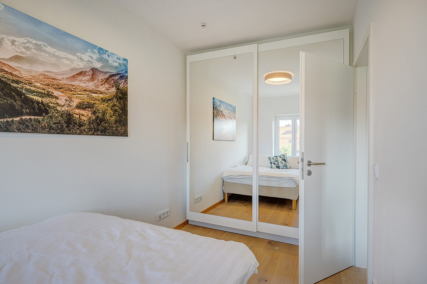 公寓 与 1 房间 | München-Schwabing | 70198 | Kleiderschrank mit Stauraum