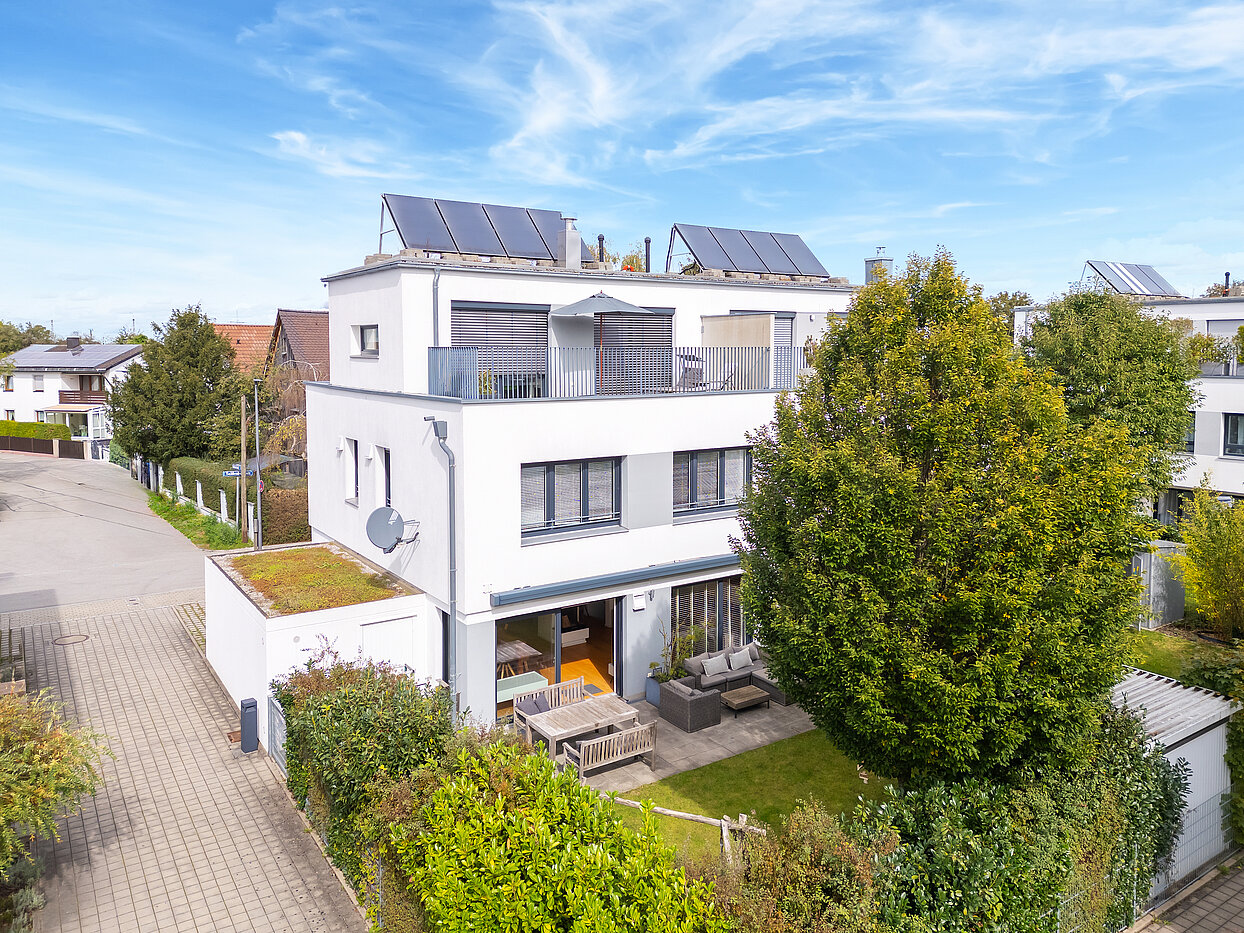 联排别墅 与 5 房间 | München-Aubing | 70162 | Vorderansicht