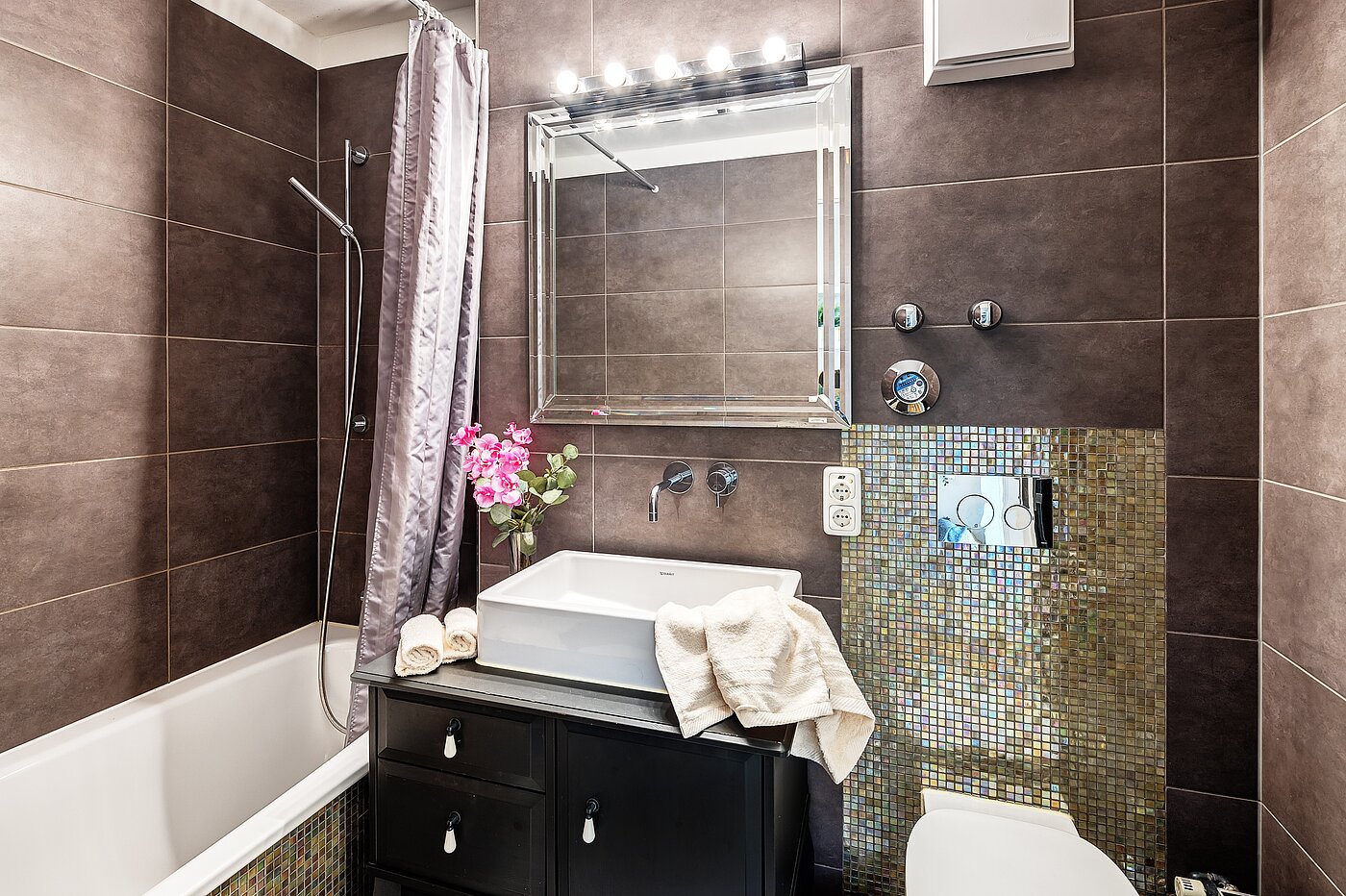 多层公寓 与 1.5 房间 | München-Bogenhausen | 2203ML2 | ... mit Badewanne