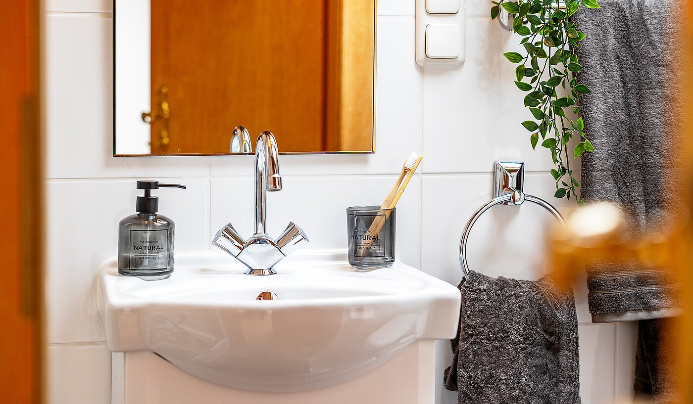 阁楼公寓 与 2 房间 | Bad Wiessee | 70017 | Badezimmer