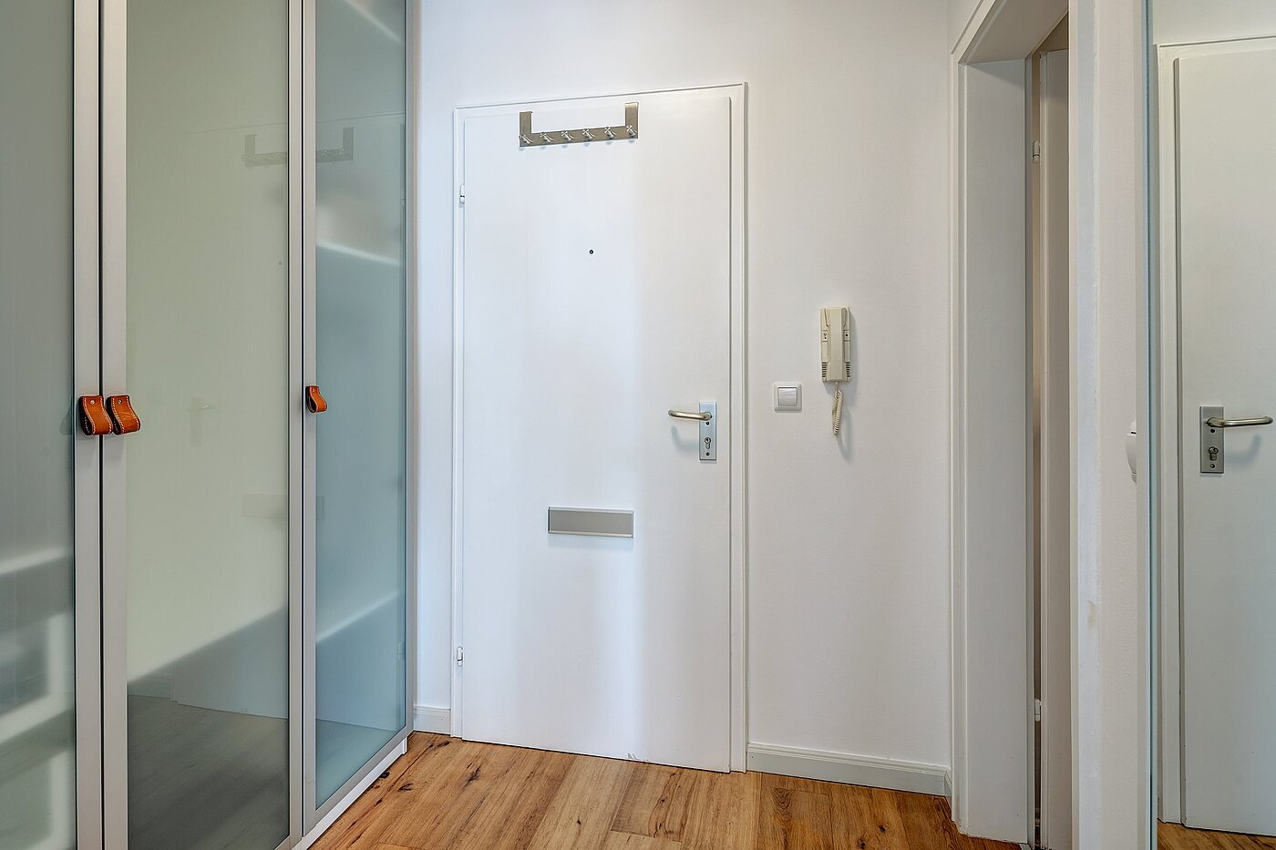 多层公寓 与 1 房间 | München-Schwabing | 2109ML5 | Blick zum Eingangsbereich