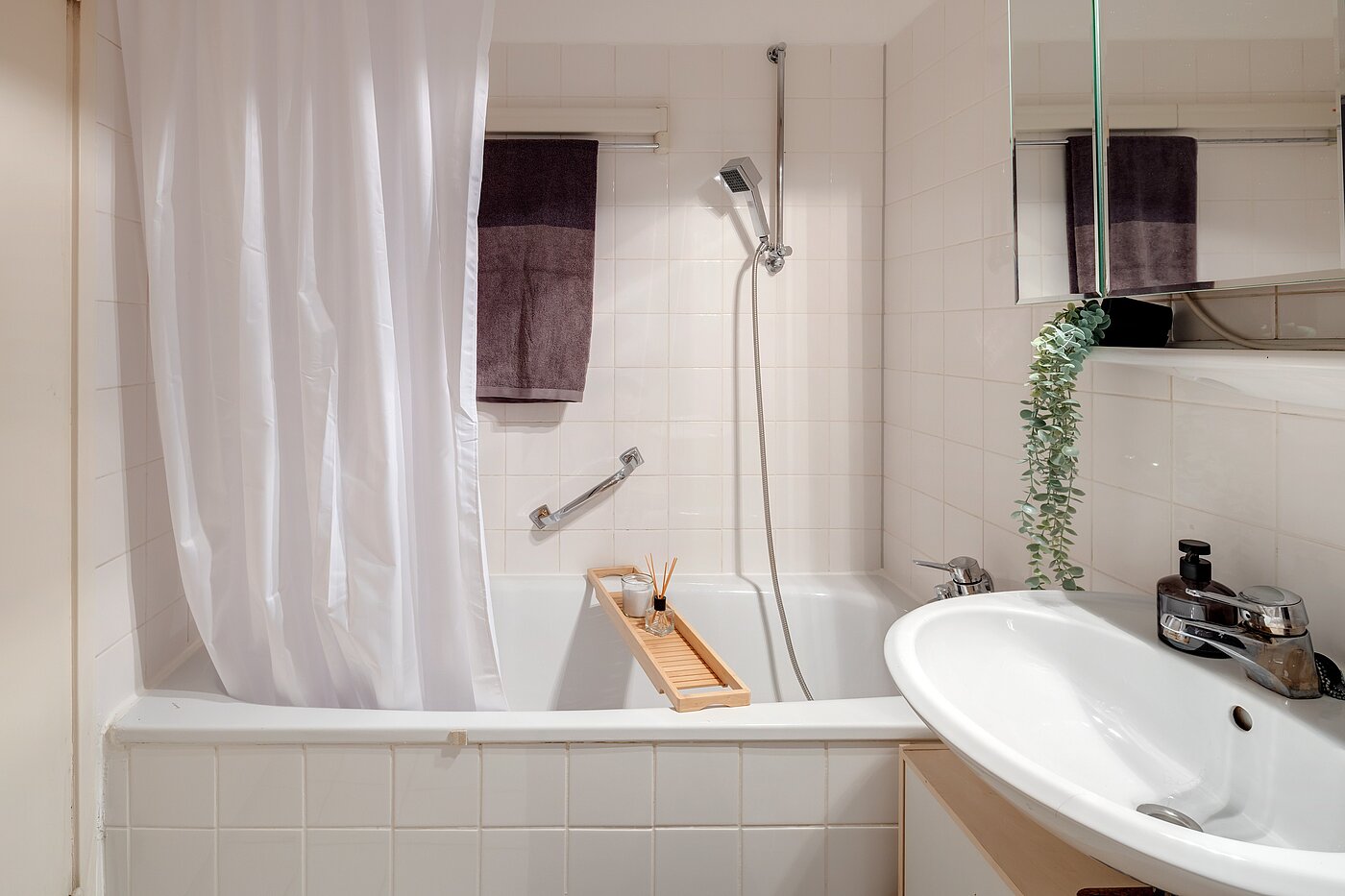 多层公寓 与 2 房间 | München-Sendling-Westpark | 2204ML2 | ...mit Badewanne