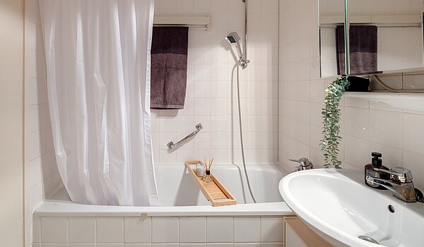 多层公寓 与 2 房间 | München-Sendling-Westpark | 2204ML2 | ...mit Badewanne