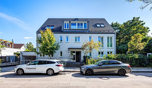 复式公寓 与 4 房间 | München-Obermenzing | 701553 | Ansicht von der Straße aus