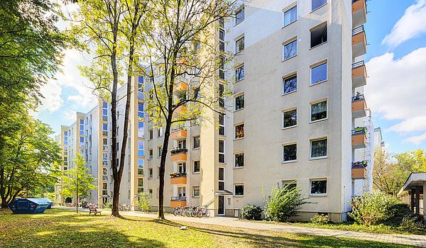 多层公寓 与 2 房间 | München-Bogenhausen | 70287 | Ansicht Eingangsseite