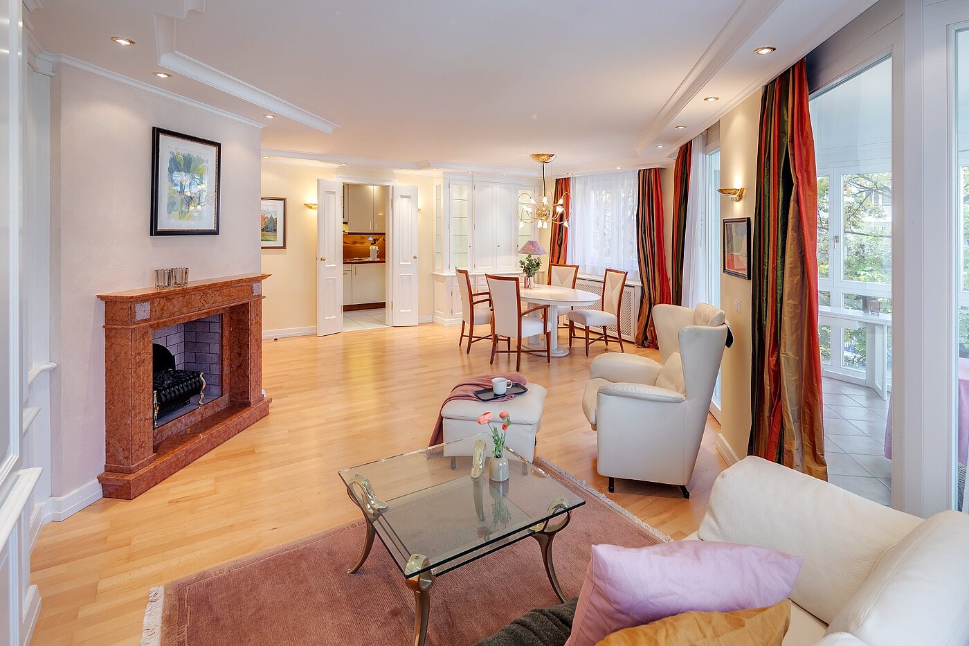 多层公寓 与 2 房间 | München-Sendling | 2010ML1 | ..elektrischem Kamin, sowie...