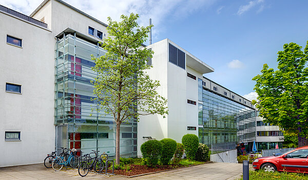 多层公寓 与 2 房间 | Haar | 70426 | Hausansicht