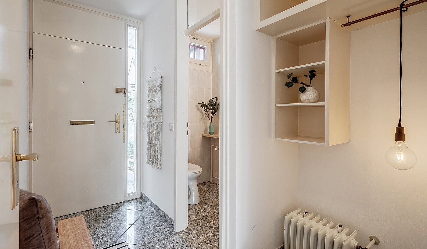 多层公寓 与 5.5 房间 | Weßling | 1907ML4 | Eingangsbereich mit Gäste-WC