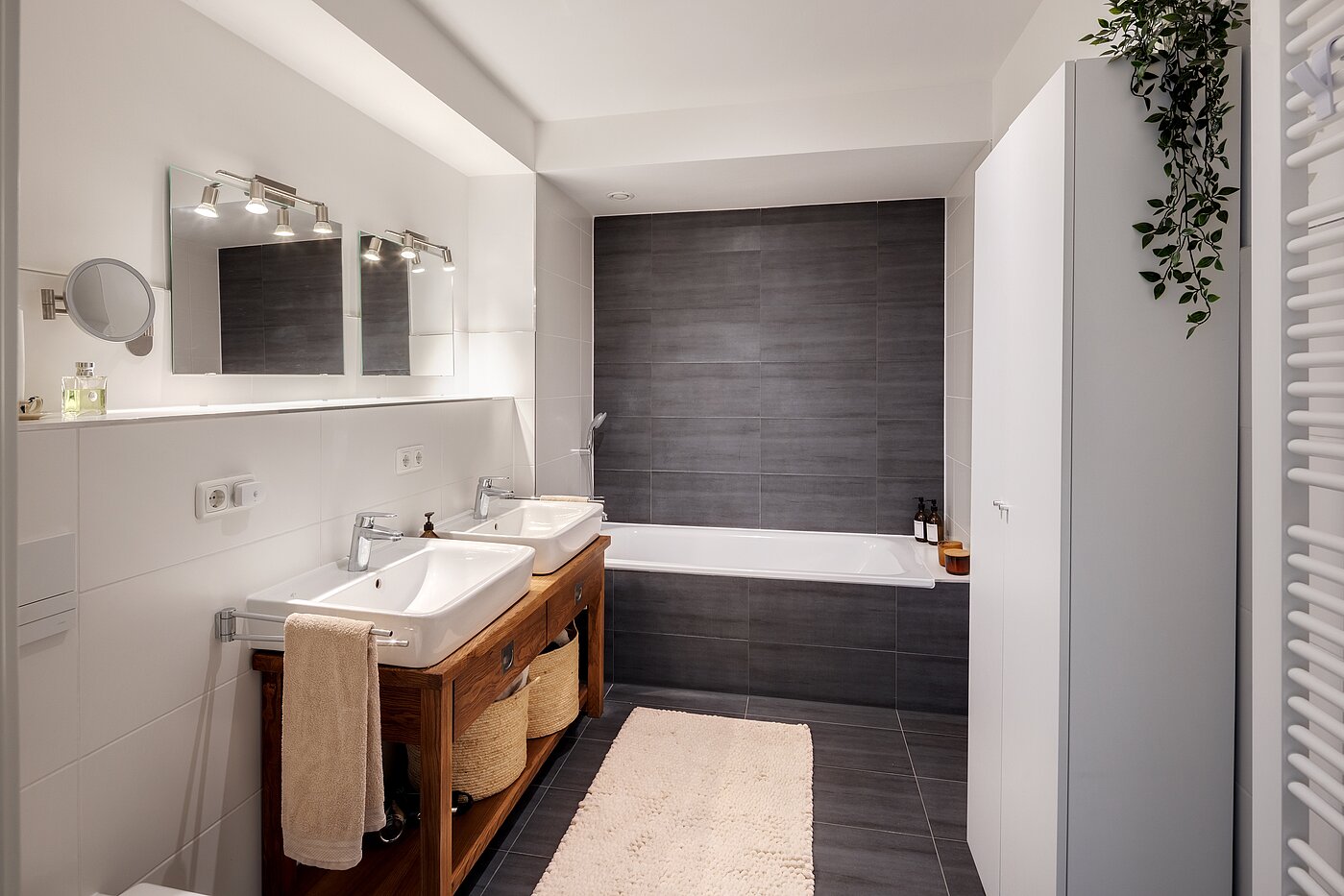 多层公寓 与 3 房间 | München-Ludwigsvorstadt | 70488 | Masterbad mit Wanne