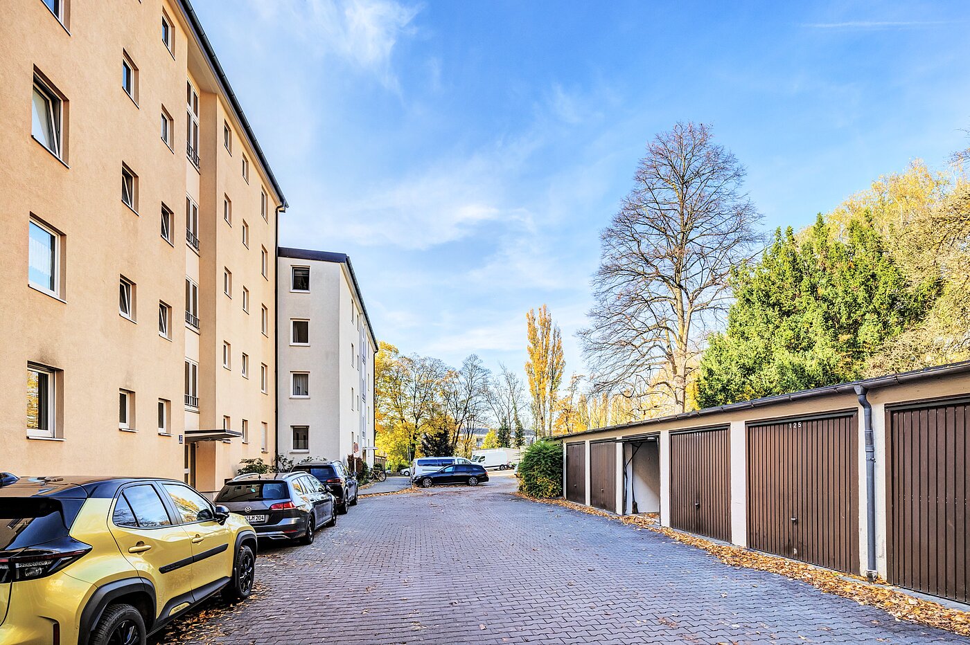 高架层 与 1 房间 | München-Bogenhausen | 70301 | Hof