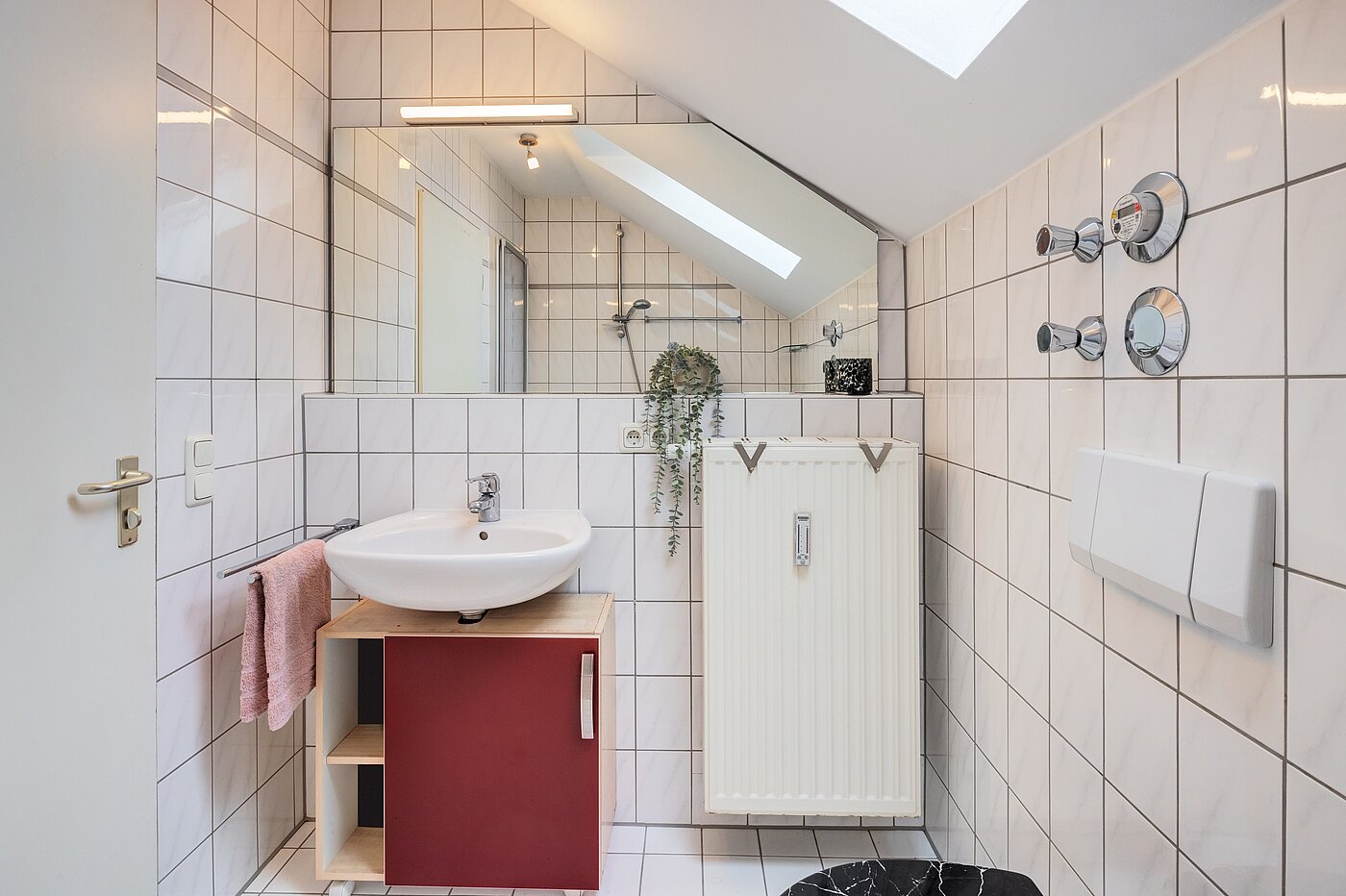 多层公寓 与 2 房间 | Poing | 70373 | Tageslichtbad mit...