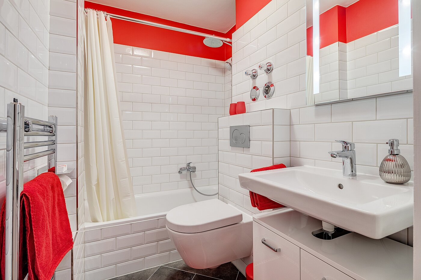 多层公寓 与 2 房间 | München-Bogenhausen | 70287 | ...mit Badewanne