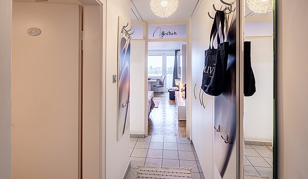 公寓 与 1 房间 | München-Forstenried | 70190 | Diele mit...