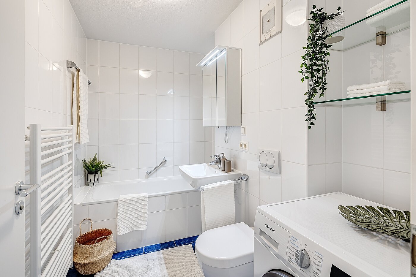 多层公寓 与 3 房间 | München-Laim | 2206ML2 | Und Bad Nr. 2 ganz in weiß...