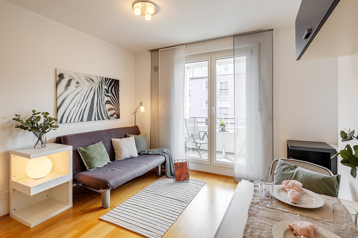 多层公寓 与 1 房间 | München-Pasing | 2108ML2 | Wohnbereich mit kl. Gästebett