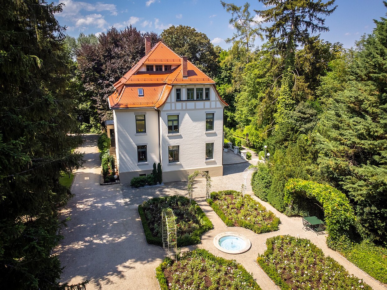 别墅 与 9 房间 | Reutlingen | 70231 | Blick in den Park