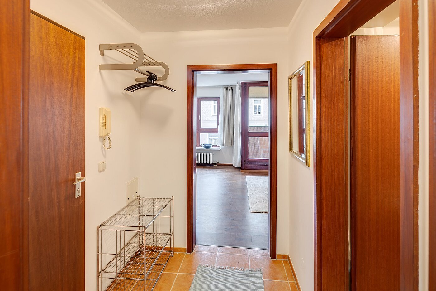 多层公寓 与 2 房间 | München-Neuhausen | 2012ML5 | Eingangsbereich