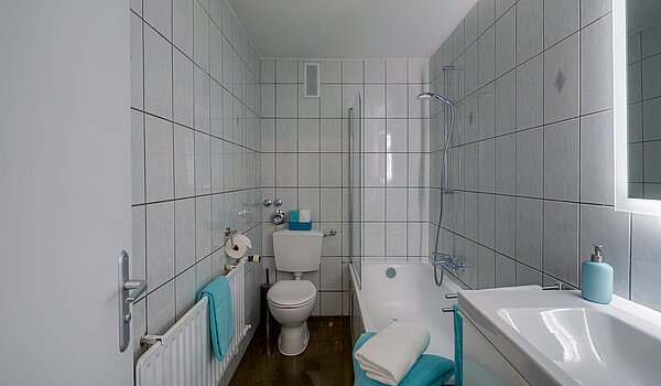 多层公寓 与 1 房间 | München-Obergiesing | 70420 | Badezimmer