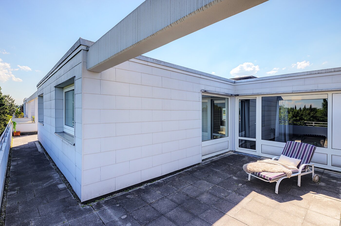 露台公寓 与 3.5 房间 | München-Berg am Laim | 123456 | Dachterrasse