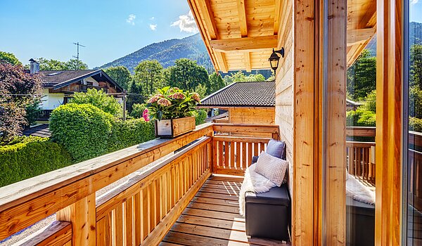 多层公寓 与 6 房间 | 70095 | Individueller Balkon zur Suite