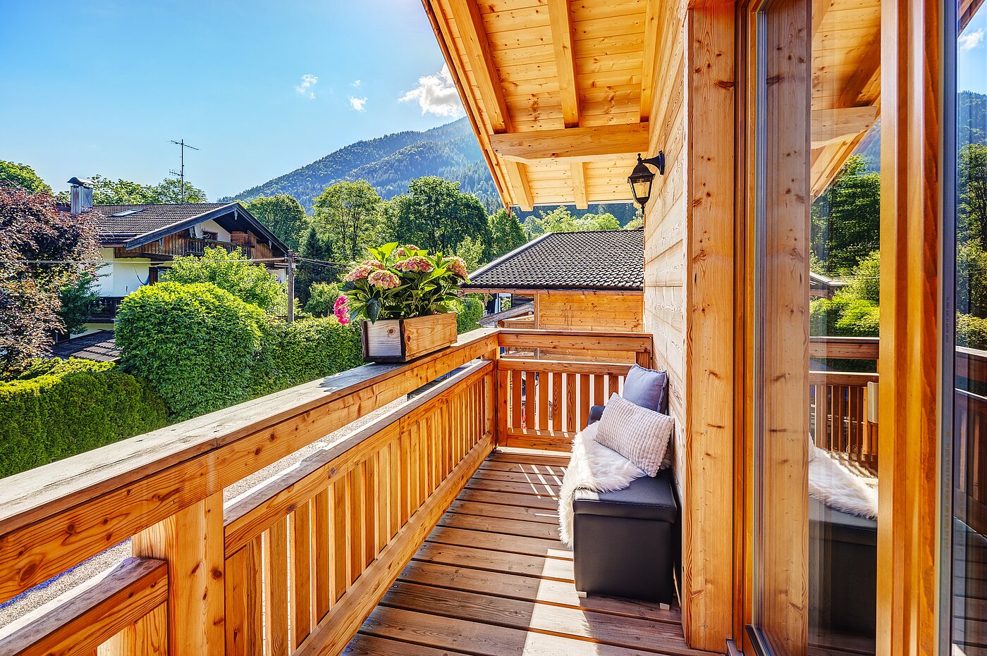 多层公寓 与 6 房间 | 70095 | Individueller Balkon zur Suite
