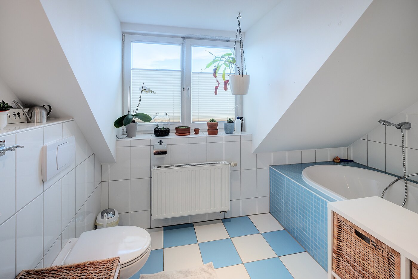多层公寓 与 5 房间 | München-Neuhausen | 70140 | Tageslichtbad mit...