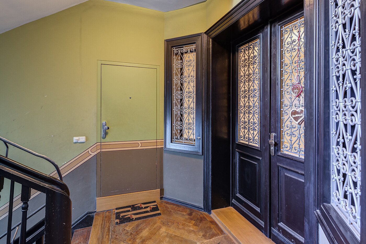 多层公寓 与 1 房间 | München-Ludwigsvorstadt | 70388 | Eingangstüre Wohnung