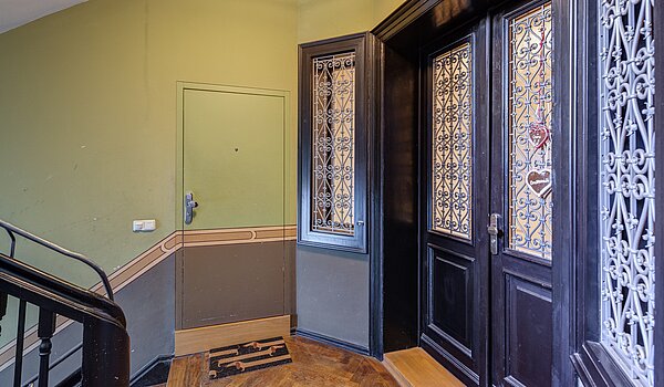 多层公寓 与 1 房间 | München-Ludwigsvorstadt | 70388 | Eingangstüre Wohnung