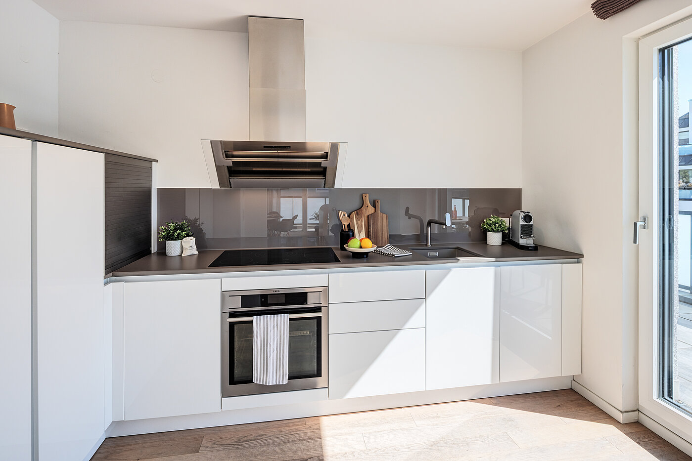 顶层公寓 与 2 房间 | München-Bogenhausen | 70385 | Moderne Einbauküche