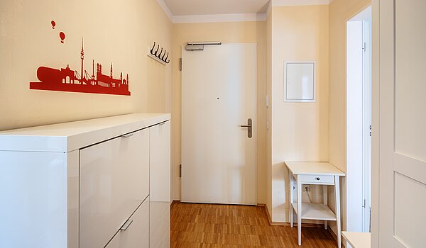 多层公寓 与 2 房间 | München-Schwabing | 703161 | Wohnungstür