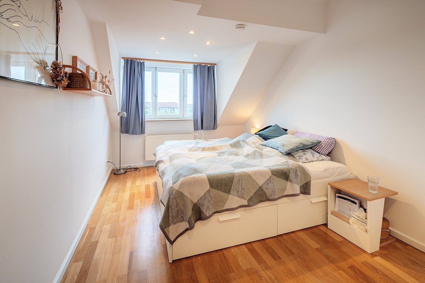 多层公寓 与 5 房间 | München-Neuhausen | 70140 | Schlafen