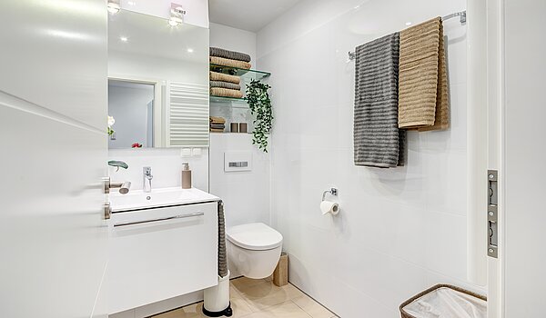 多层公寓 与 2 房间 | München-Schwabing | 70434 | ...Badezimmer...