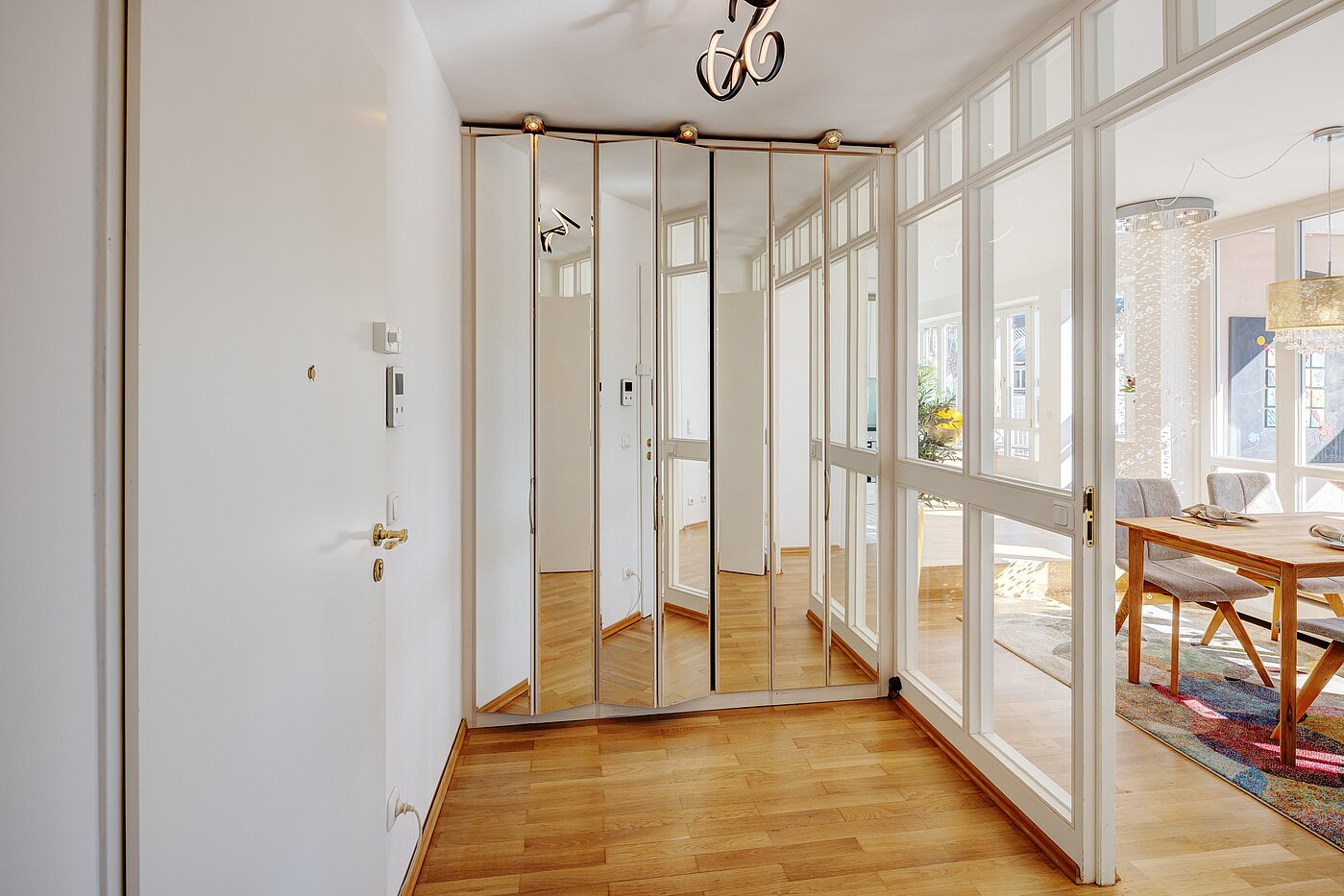 复式公寓 与 2.5 房间 | München-Haidhausen | 701172 | Einladender Eingangsbereich