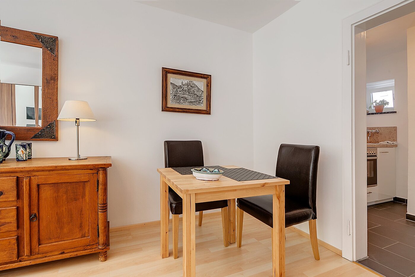 多层公寓 与 1 房间 | München-Schwabing | 2105ML1 | Essen....