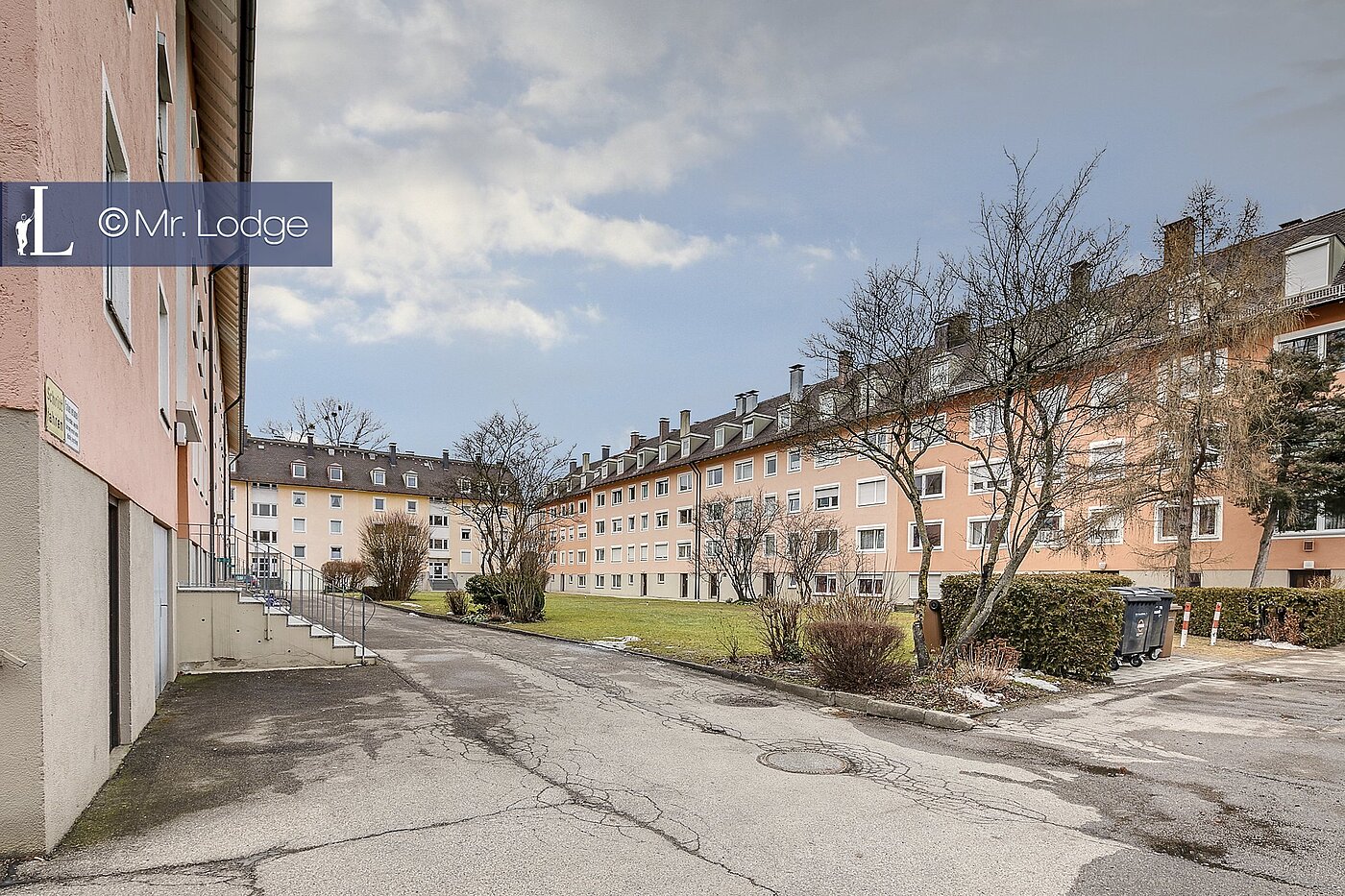 多层公寓 与 2 房间 | München-Am Hart | 1701ML2 | Innenhof