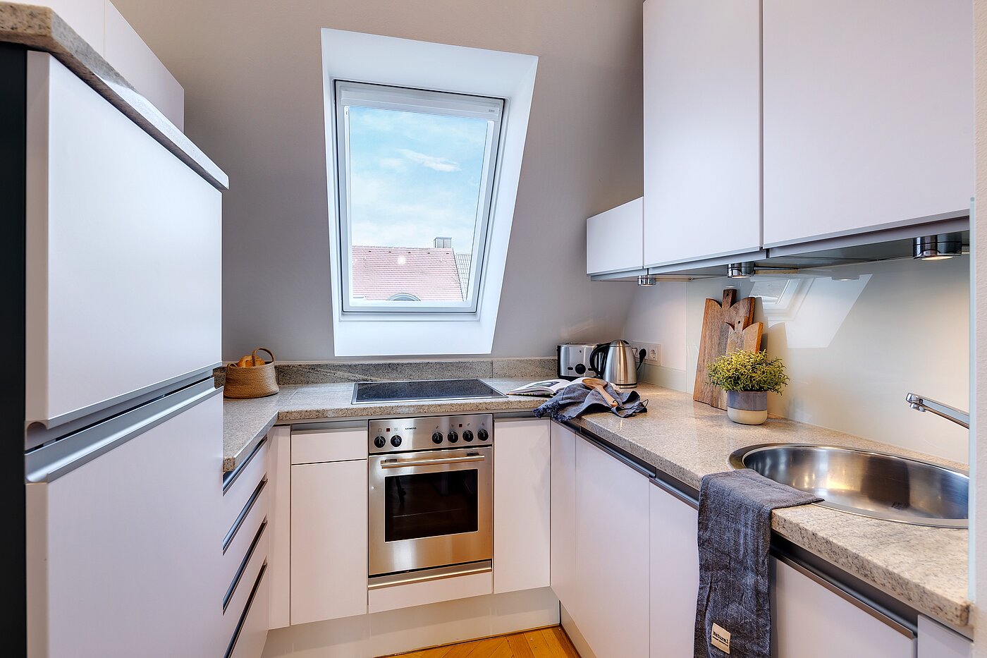 多层公寓 与 2 房间 | München-Schwabing | 2208ML2 | Geschmackvolle Einbauküche...