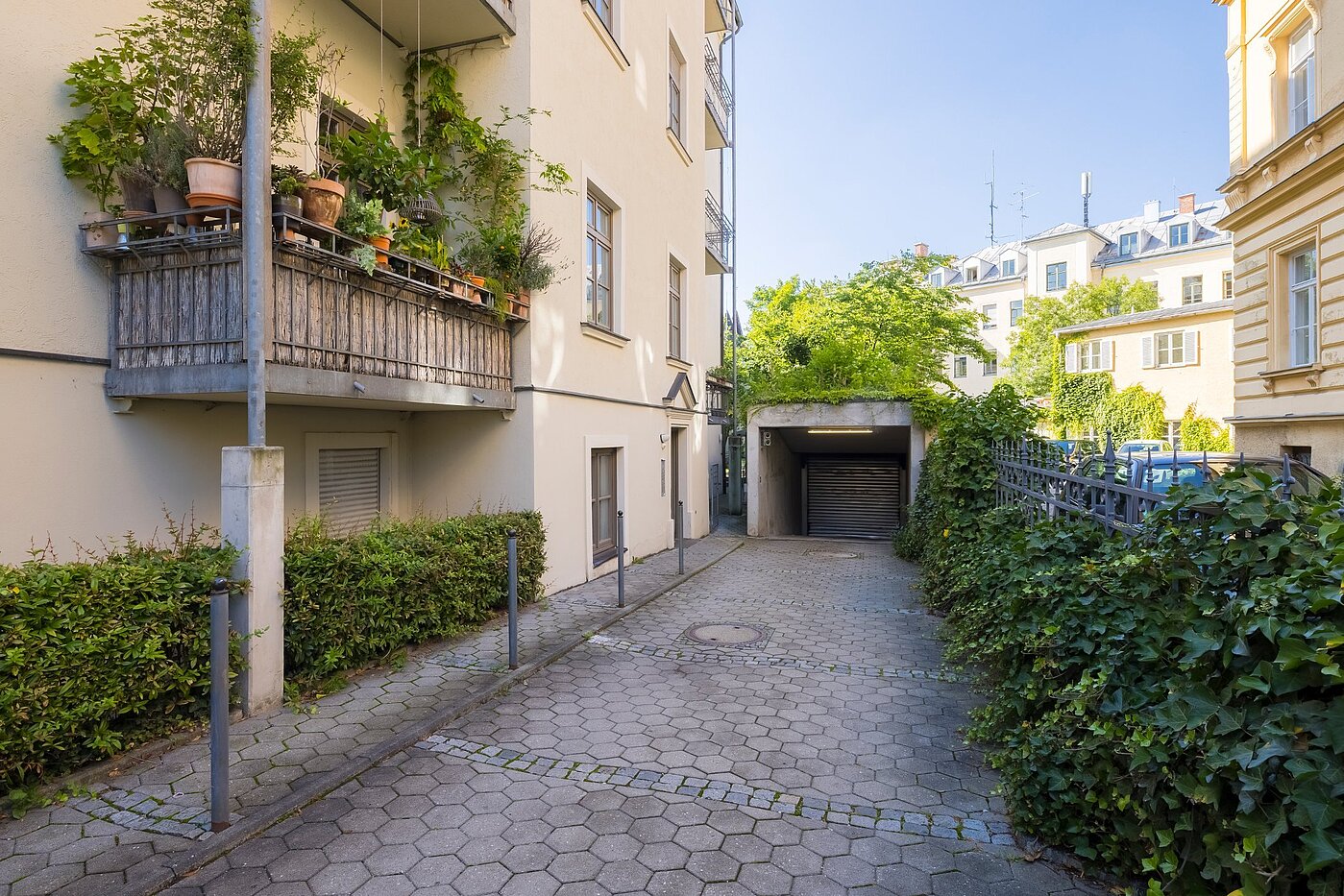 多层公寓 与 1 房间 | München-Ludwigsvorstadt | 2108ML5 | Eingang