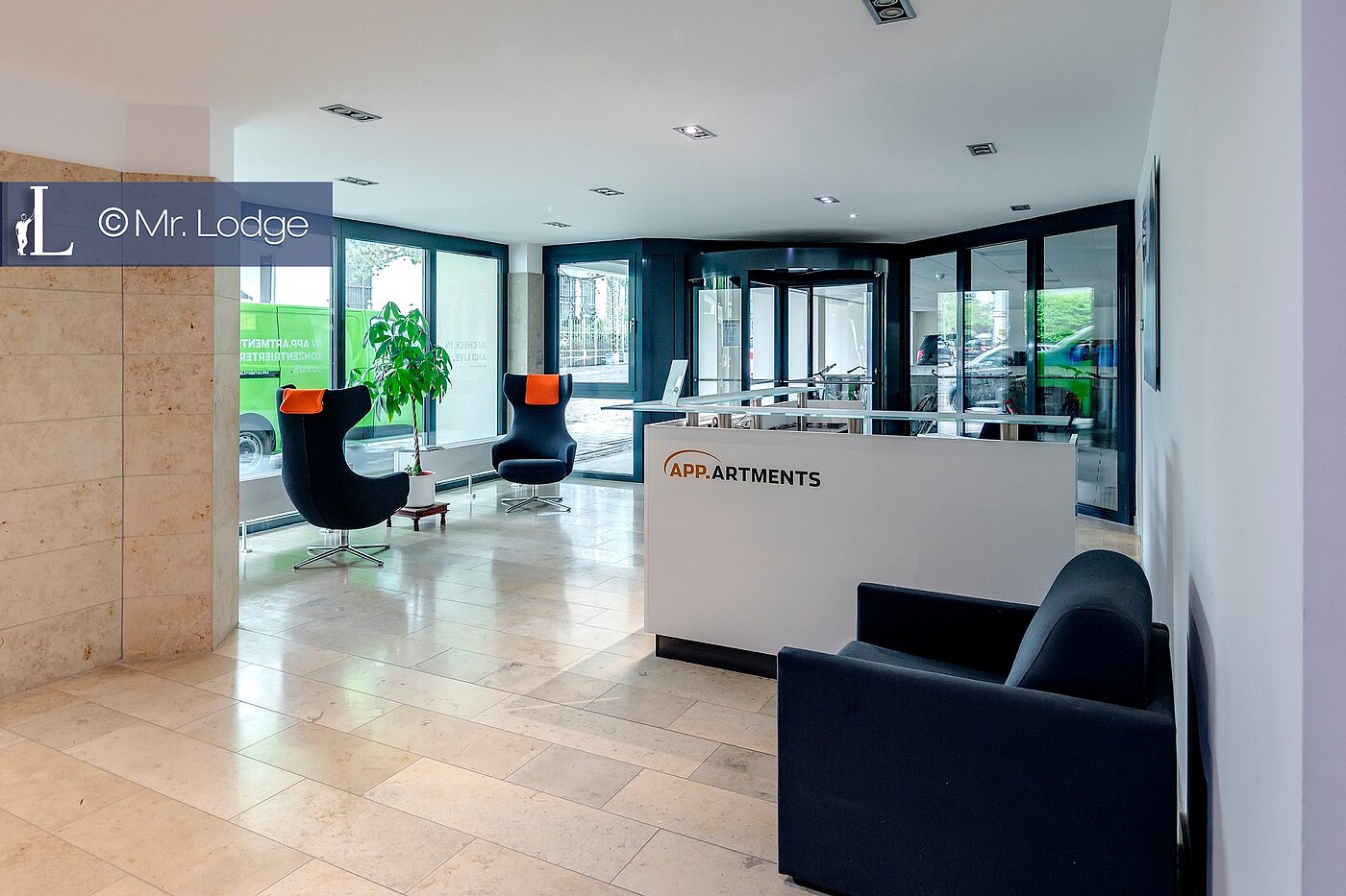 多层公寓 与 1 房间 | München-Bogenhausen | 1802ML4 | Empfangsbereich mit Concierge