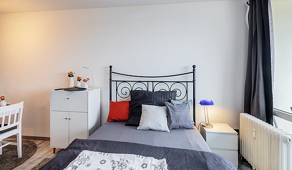 多层公寓 与 1 房间 | München-Haidhausen | 70482 | Bett