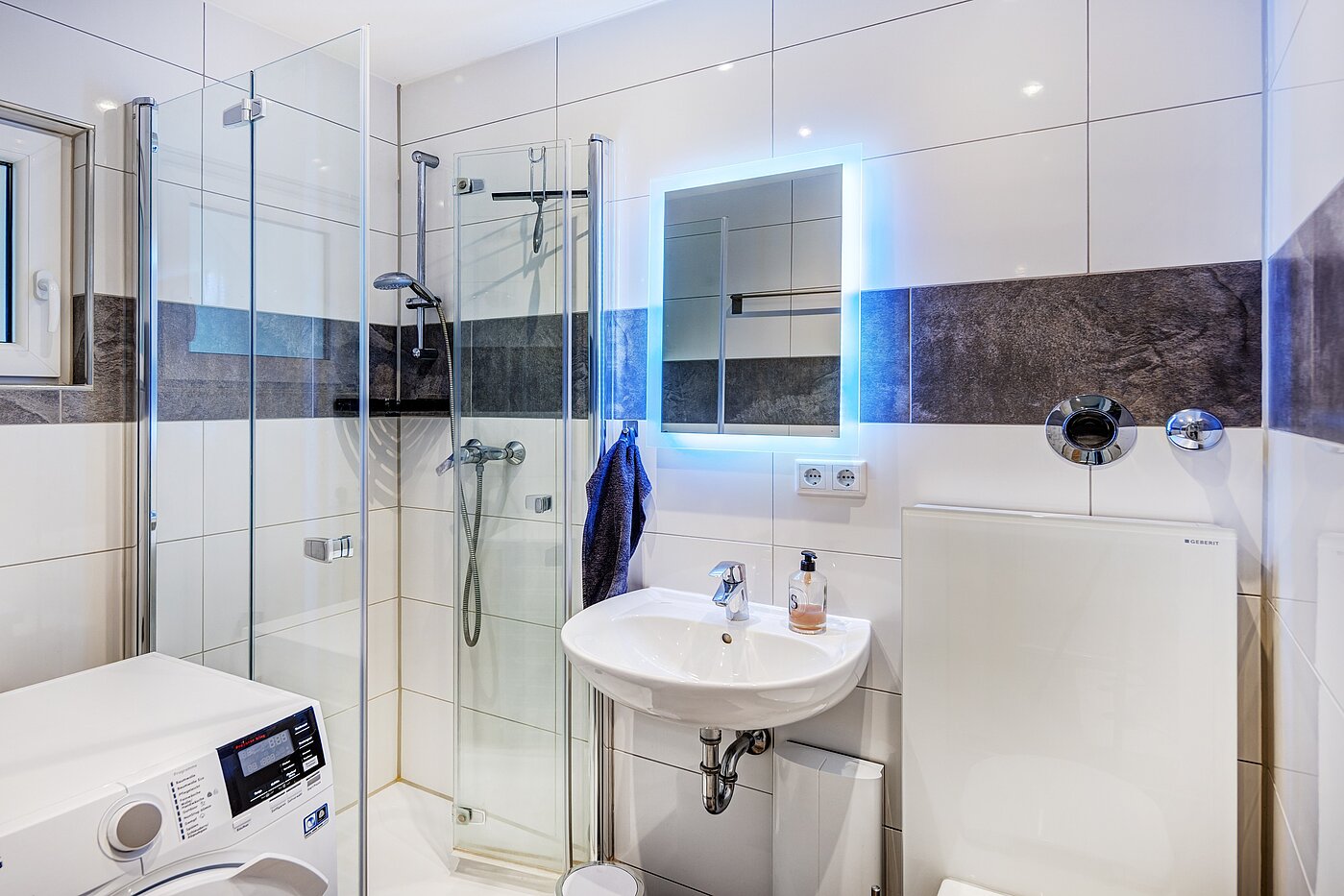公寓 与 1 房间 | München-Bogenhausen | 703041 | Badezimmer