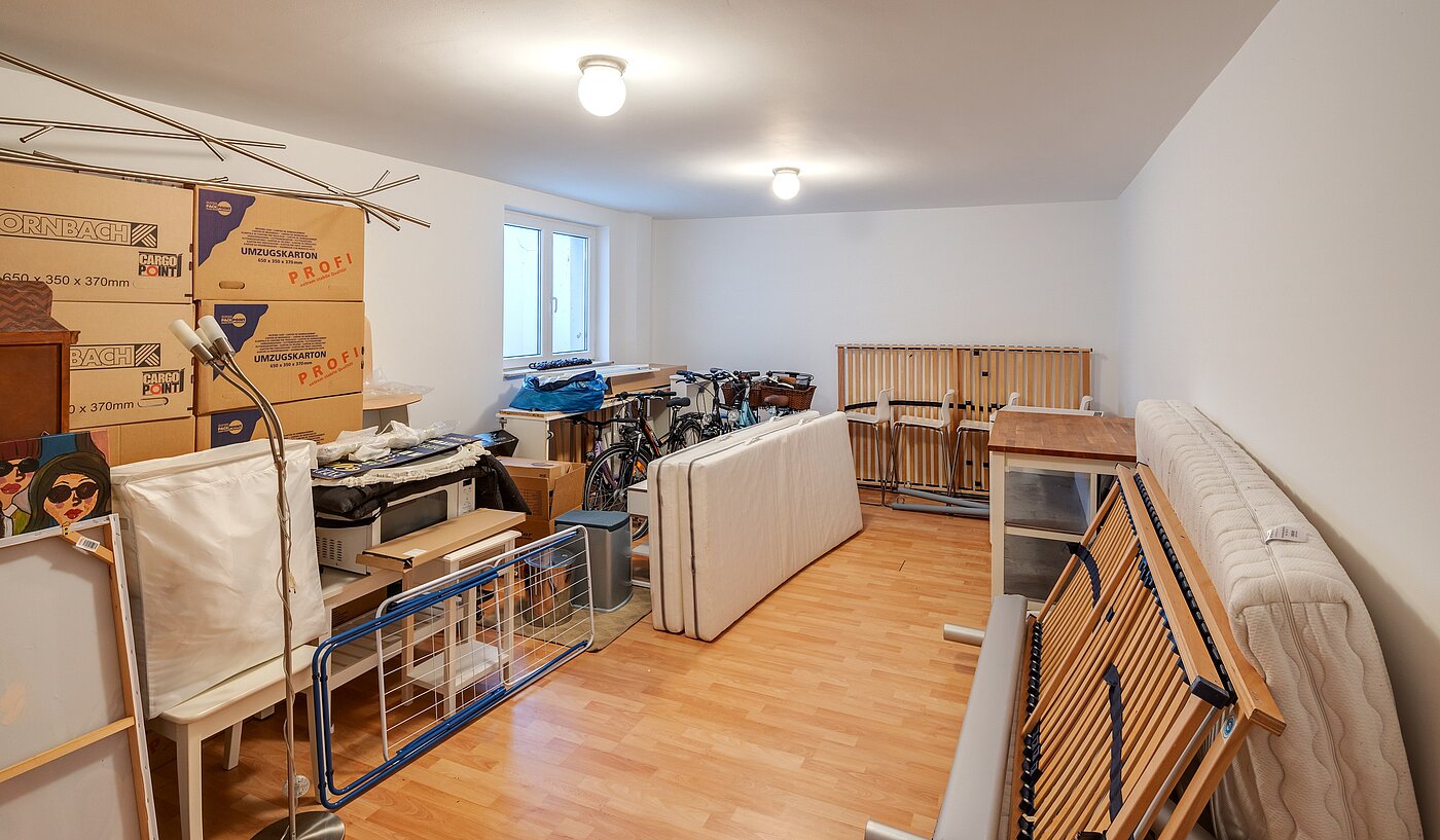 联排别墅 与 6.5 房间 | Unterschleißheim | 70122 | Weiterer großer Kellerraum