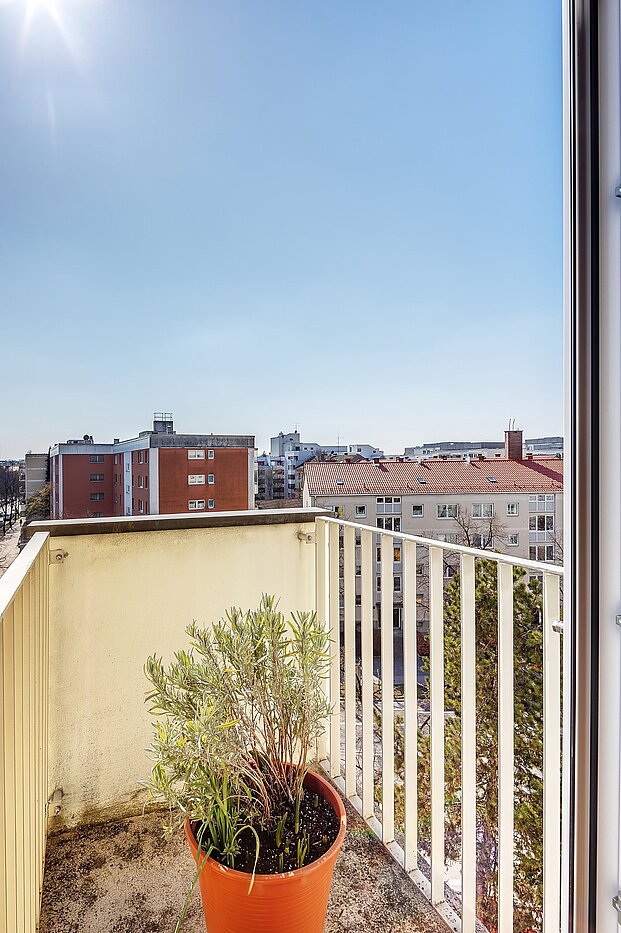 多层公寓 与 2 房间 | München-Sendling-Westpark | 2003ML10 | ...und kleinem Balkon