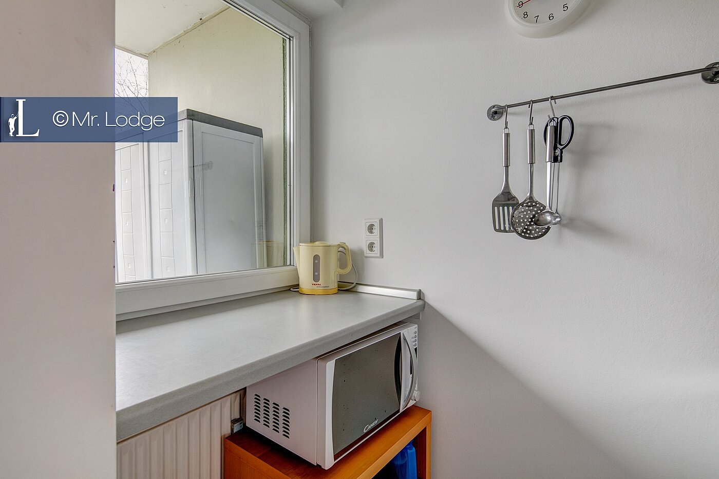 多层公寓 与 1 房间 | München-Milbertshofen | 1710ML5 | Küche mit Fenster