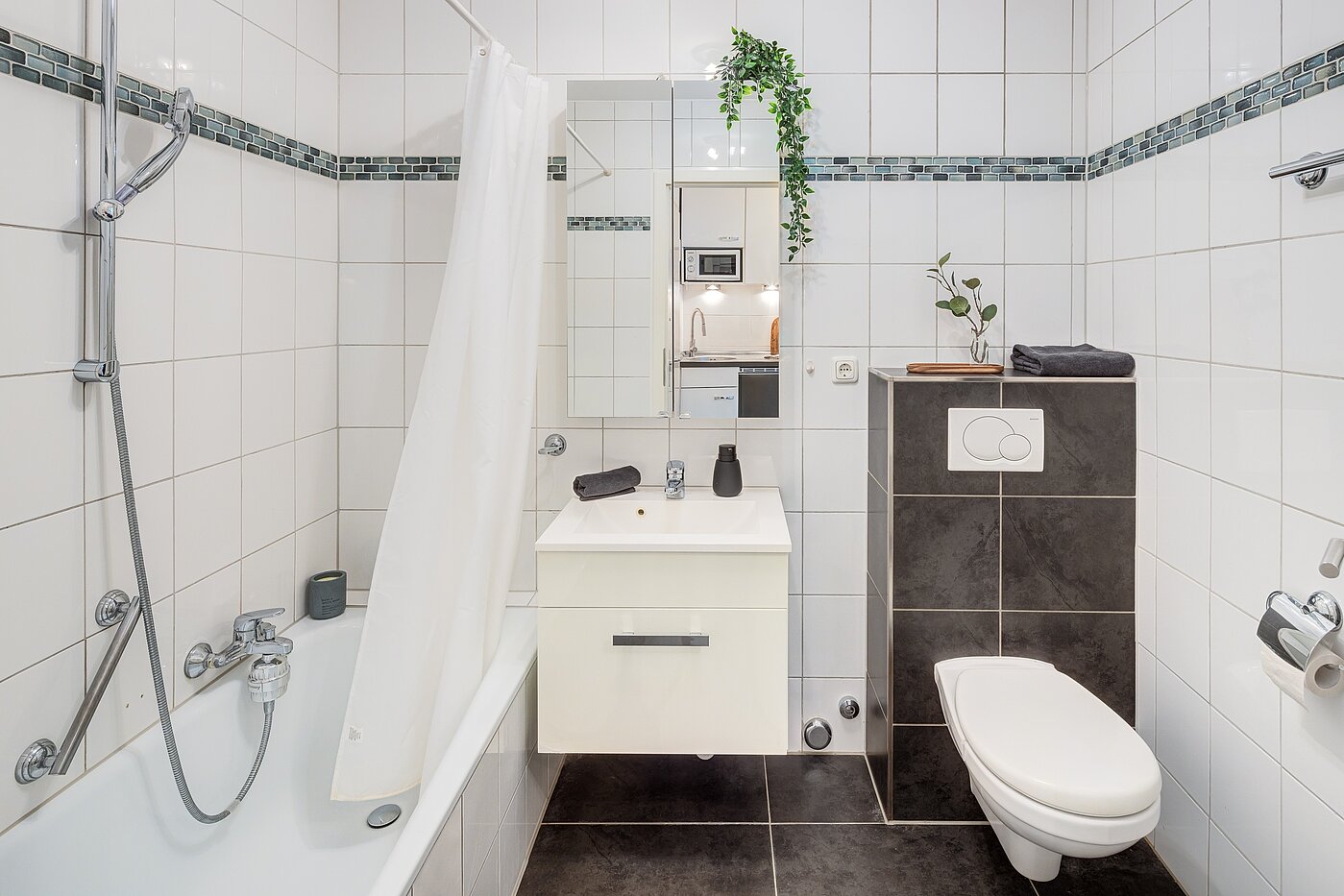 公寓 与 1 房间 | München-Schwabing | 70200 | Modernes Bad