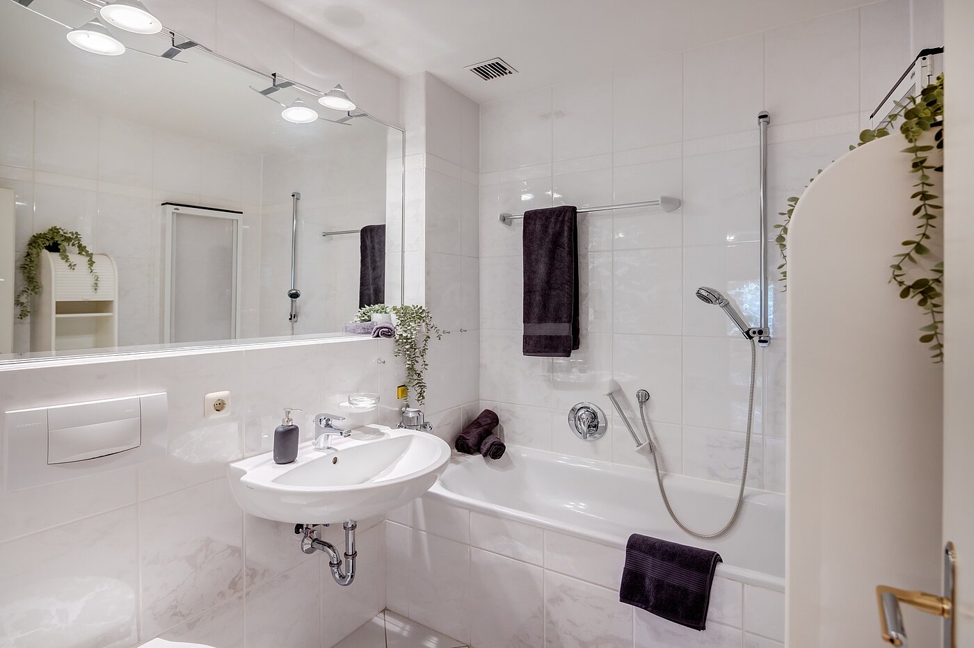 一楼公寓 与 4 房间 | München-Laim | 702161 | Badezimmer mit...