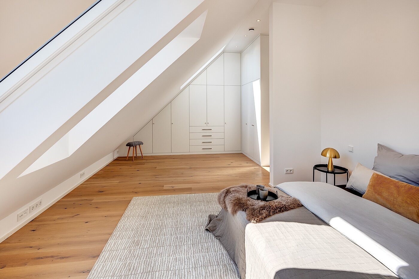 复式公寓 与 4 房间 | München-Obermenzing | 701553 | ...und hochwertigen Einbauschränken