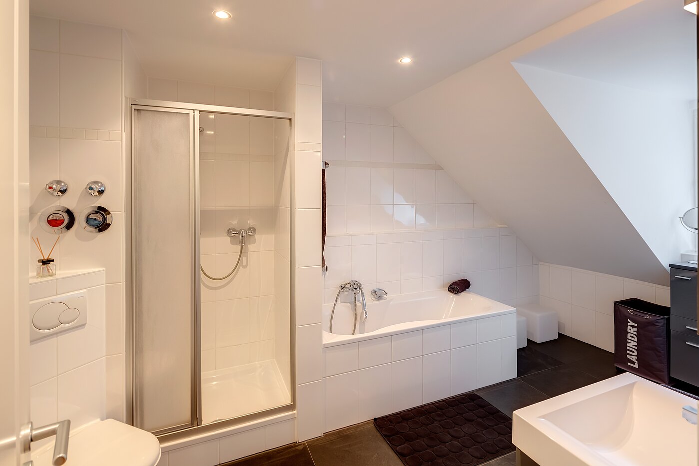 复式公寓 与 2.5 房间 | München-Solln | 701961 | ...Dusche