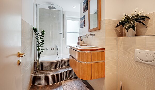 多层公寓 与 3 房间 | München-Harlaching | 2108ML3 | Modernes Wohlfühl-Bad mit...