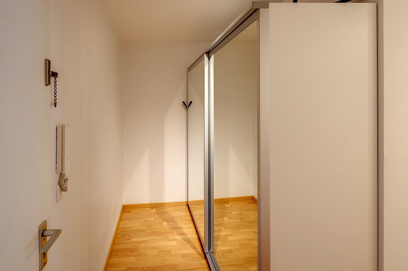 多层公寓 与 1 房间 | München-Isarvorstadt | 2110ML3 | ...Einbauschrank